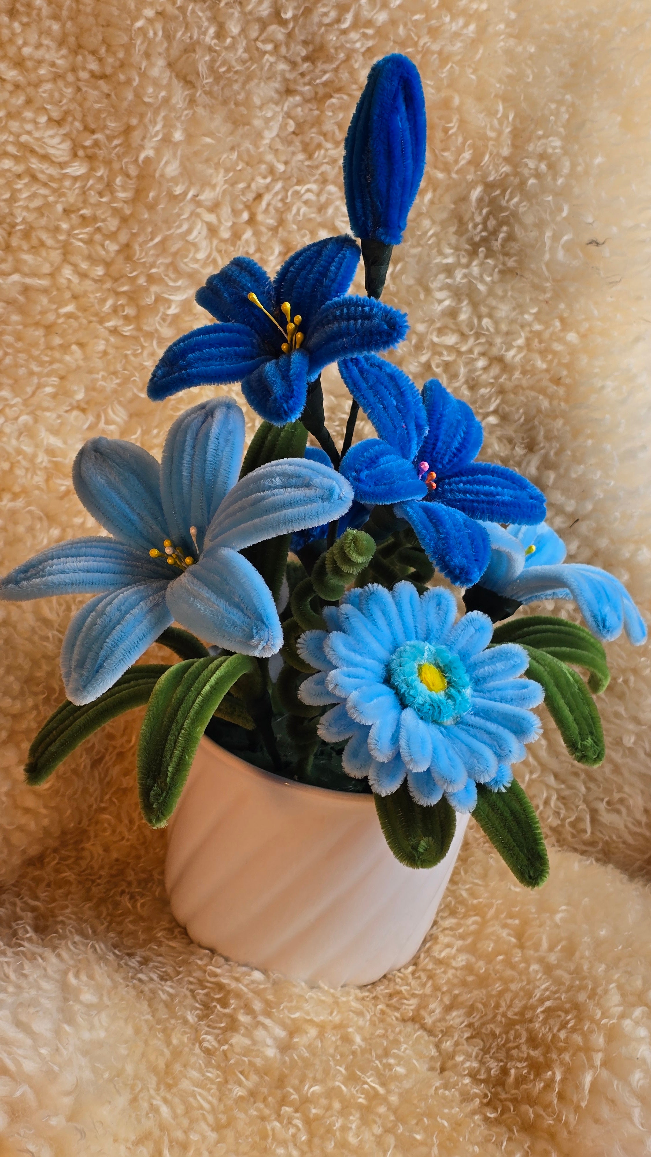 Handgjort Blomsterarrangemang - Blåton